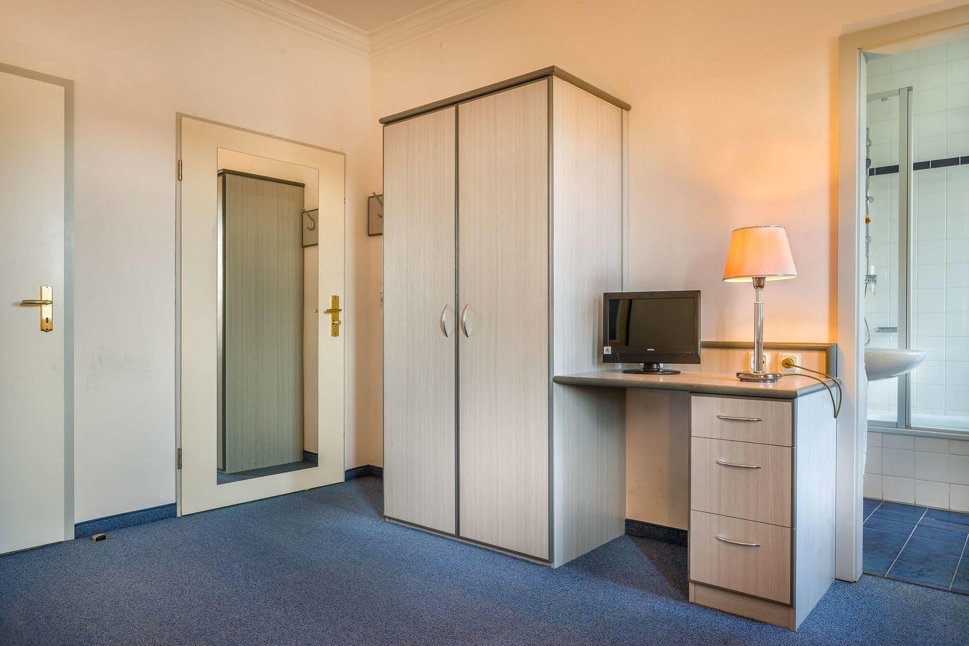 Hotel Am Bonhoefferplatz Dresden Eksteriør billede