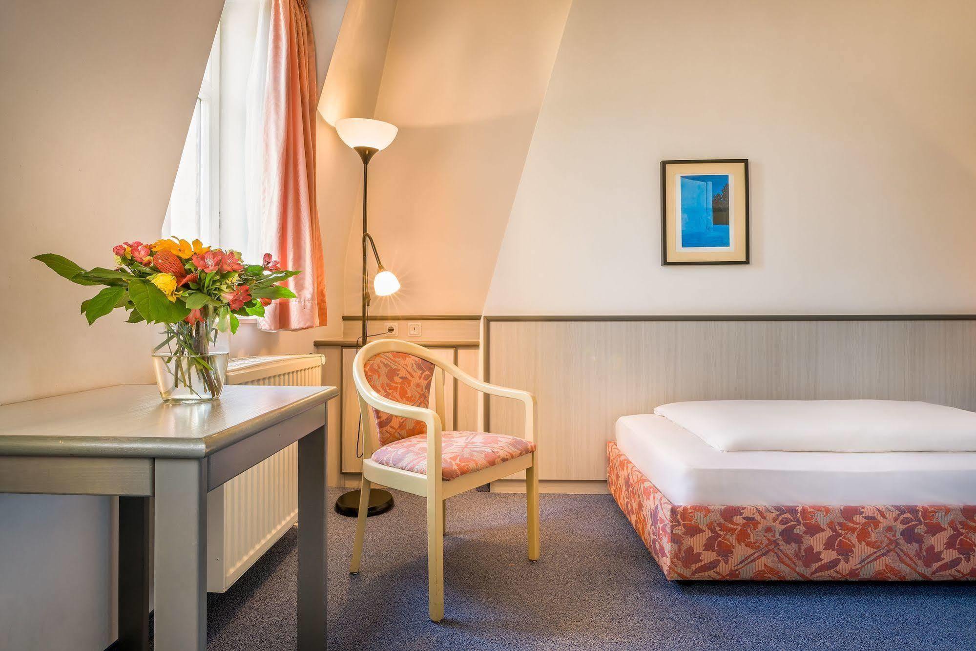 Hotel Am Bonhoefferplatz Dresden Eksteriør billede